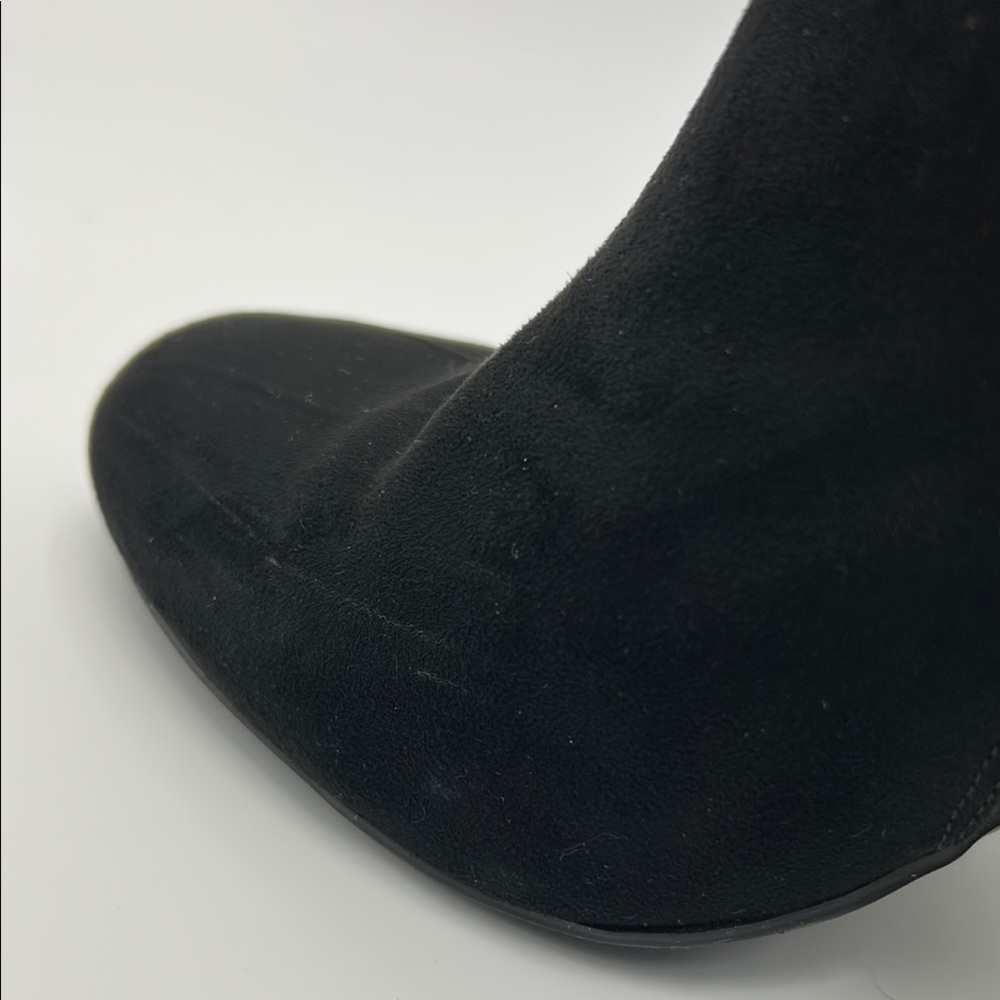 BAMBOO Faux Suede Ankle Boots Women's 9 Black Chunky Heel Booties Zip Almond Toe - Picture 15 of 16